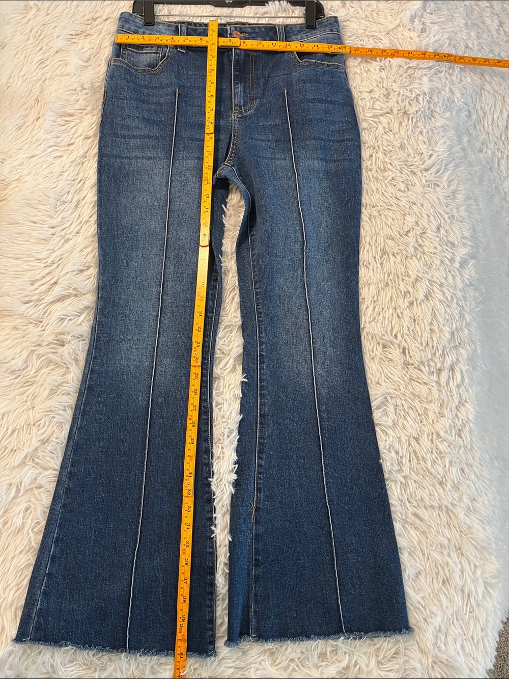 Express flare leg jeans size 10 - Picture 3 of 6